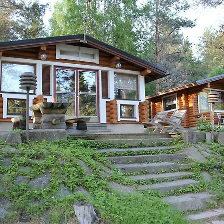 Hirsimoekki Ja Makuuaitta 4*